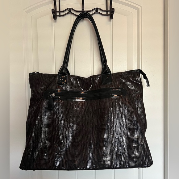 Jessica Simpson Handbags - Jessica Simpson Stylish Brown Large Overnight/Travel Tote Bag